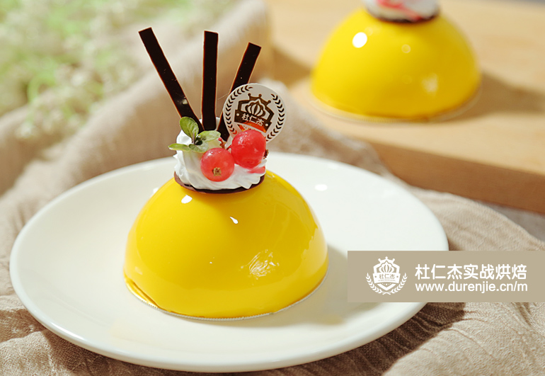 想找個(gè)人合伙開個(gè)店,學(xué)蛋糕甜品法式烘培培訓(xùn)哪里好作品展示17428