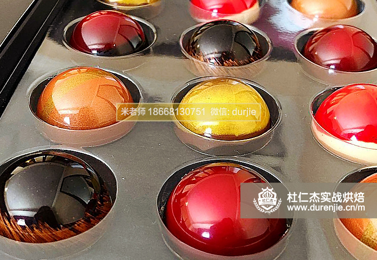 蛋糕裱花烘培千層蛋糕巧克力面包奶茶咖啡培訓(xùn)哪個(gè)學(xué)校好作品欣賞17570